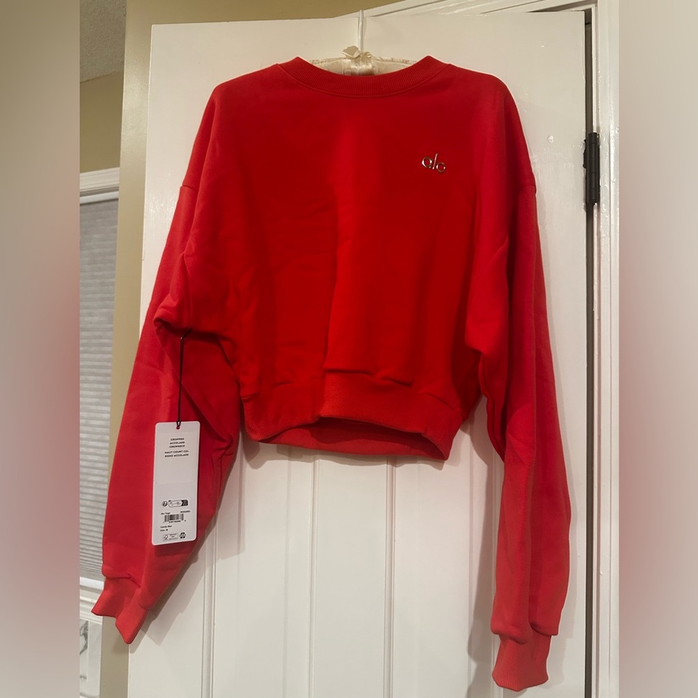 ALO Yoga Candy Red Women's Cropped Sweatshirt
